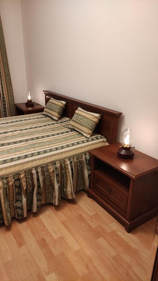 Mona Apartment Buk